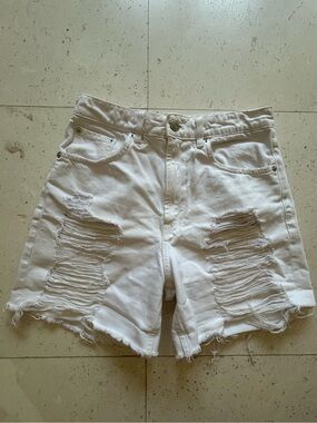 ZARA White Distressed Women's Denim Shorts